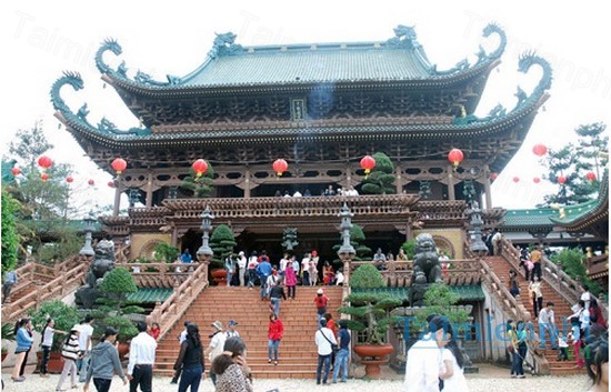 download van cung cau phuc o chua huong